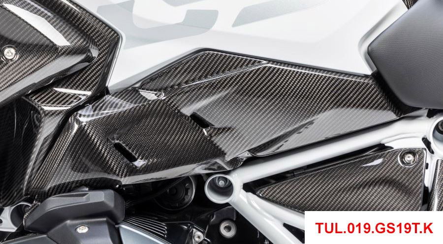 BMW R 1250 GS & R 1250 GS Adventure Pannello basso serbatoio in fibra di carbonio