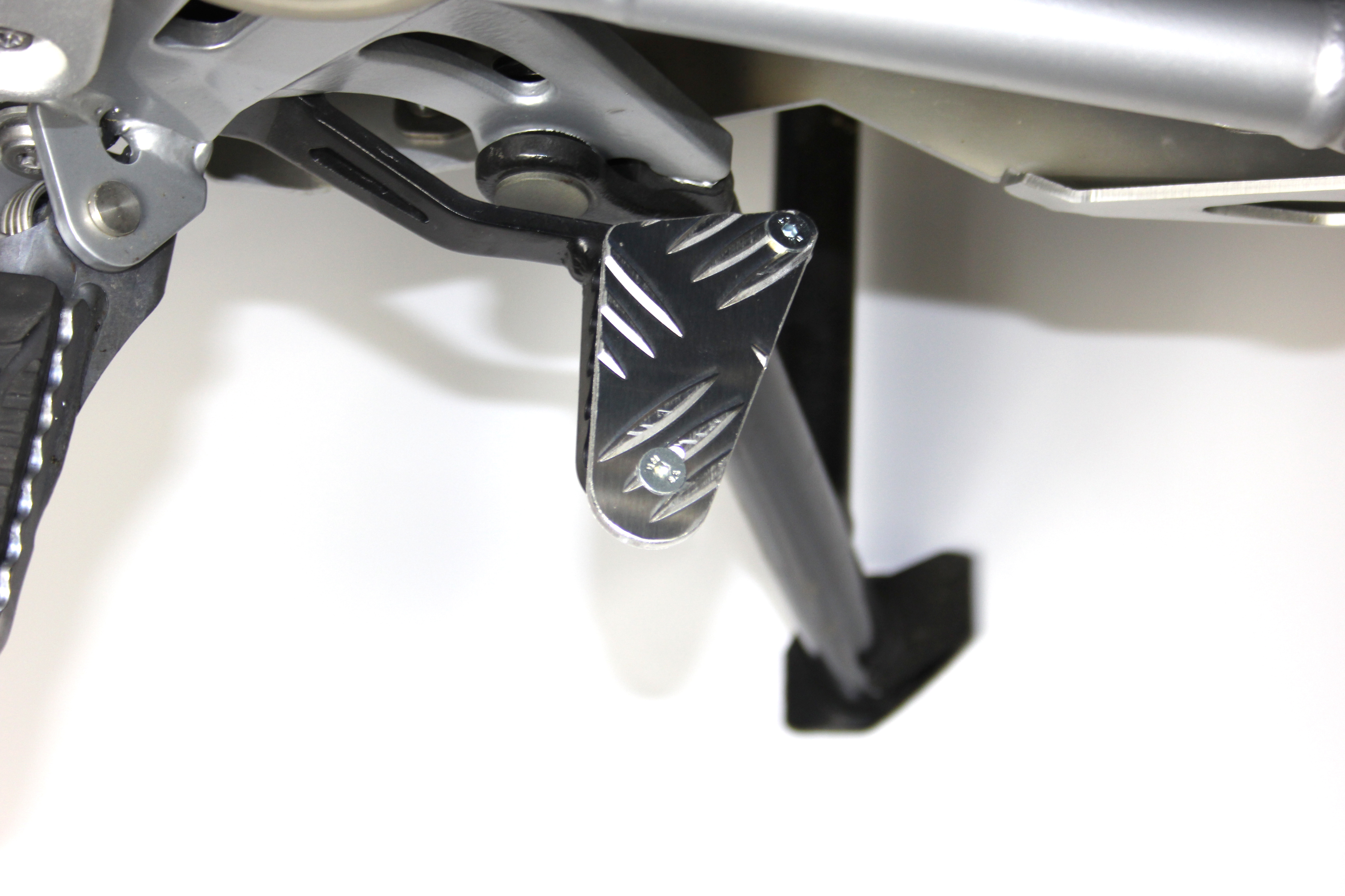 Ingranditori Poggiapiedi Moto In Alluminio: Piastre Allargamento Pioli Per BMW R1200GS/R1250GS/F850GS (Nero)