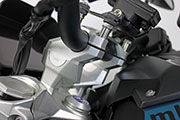 Riser manubrio con spostamento per BMW R1300R